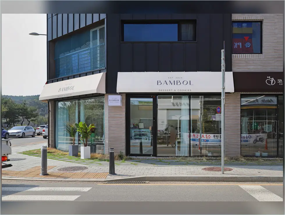강남 논현동 카페 인테리어 설계 비용 상업 공간 감각 디자인
